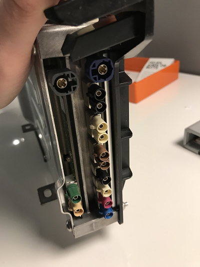 Pictures of the Tesla Model 3 Hardware - 图2